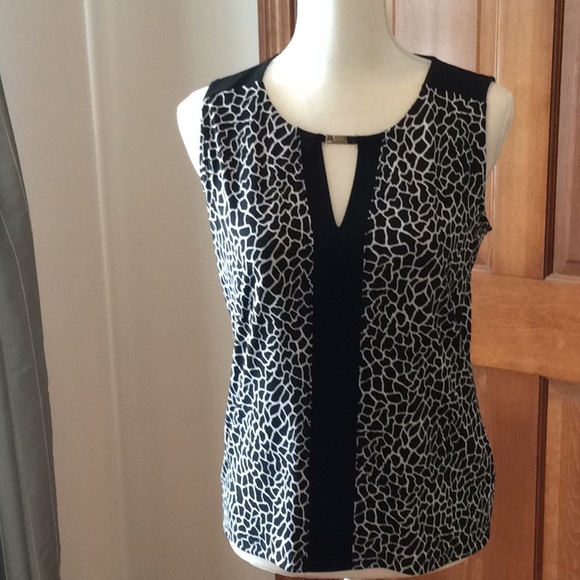 Jones New York Tops - Sleeveless V-Neck Top